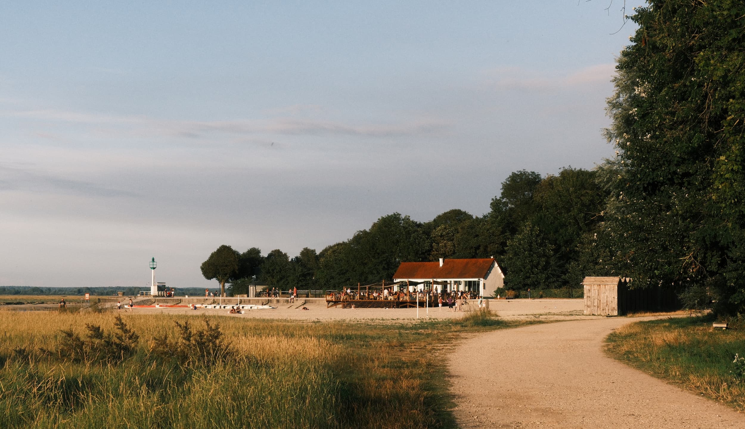 La buvette du mouton, on the beach of Saint-Valery-sur-Somme